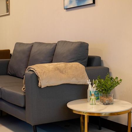 Cityscape View 2Br In Uptown Bgc W 200Mbps Wifi Taguig Buitenkant foto