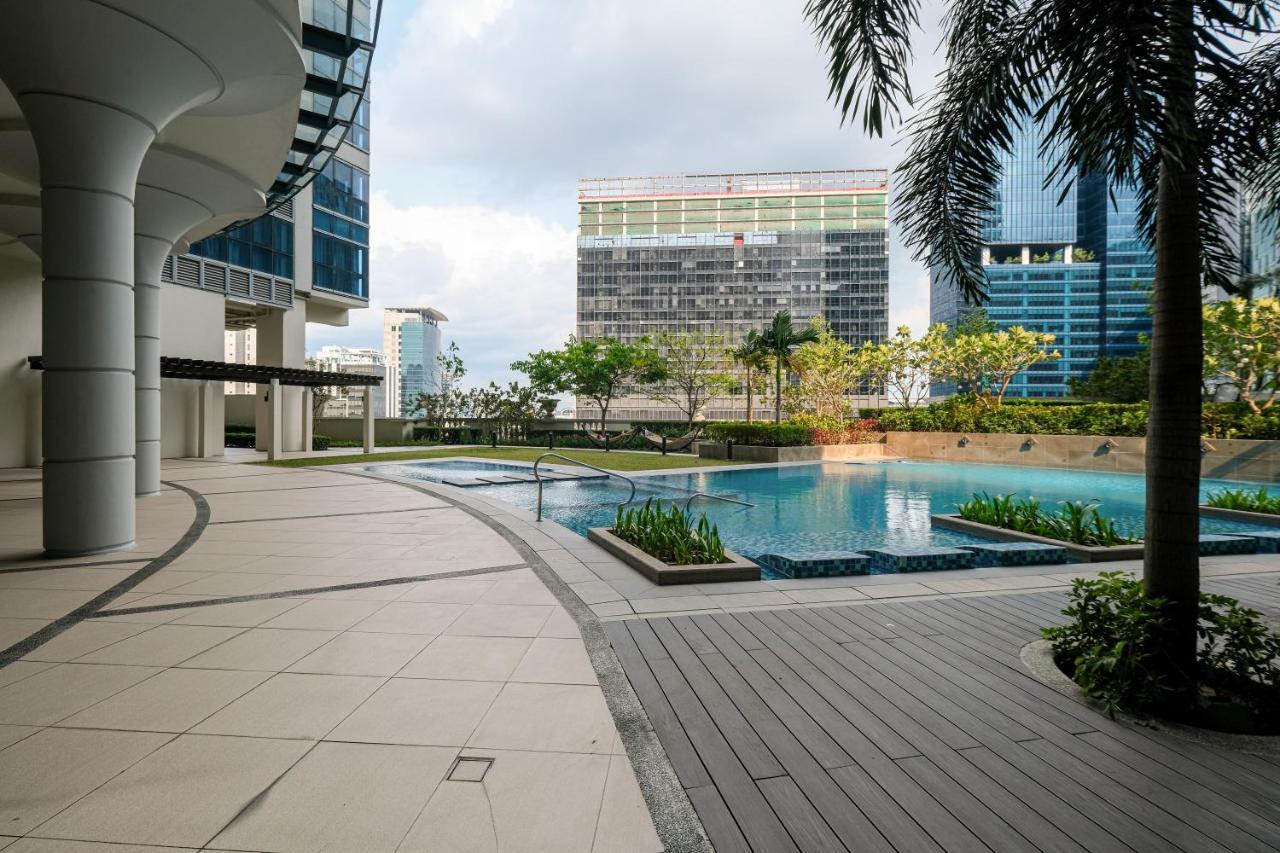 Cityscape View 2Br In Uptown Bgc W 200Mbps Wifi Taguig Buitenkant foto