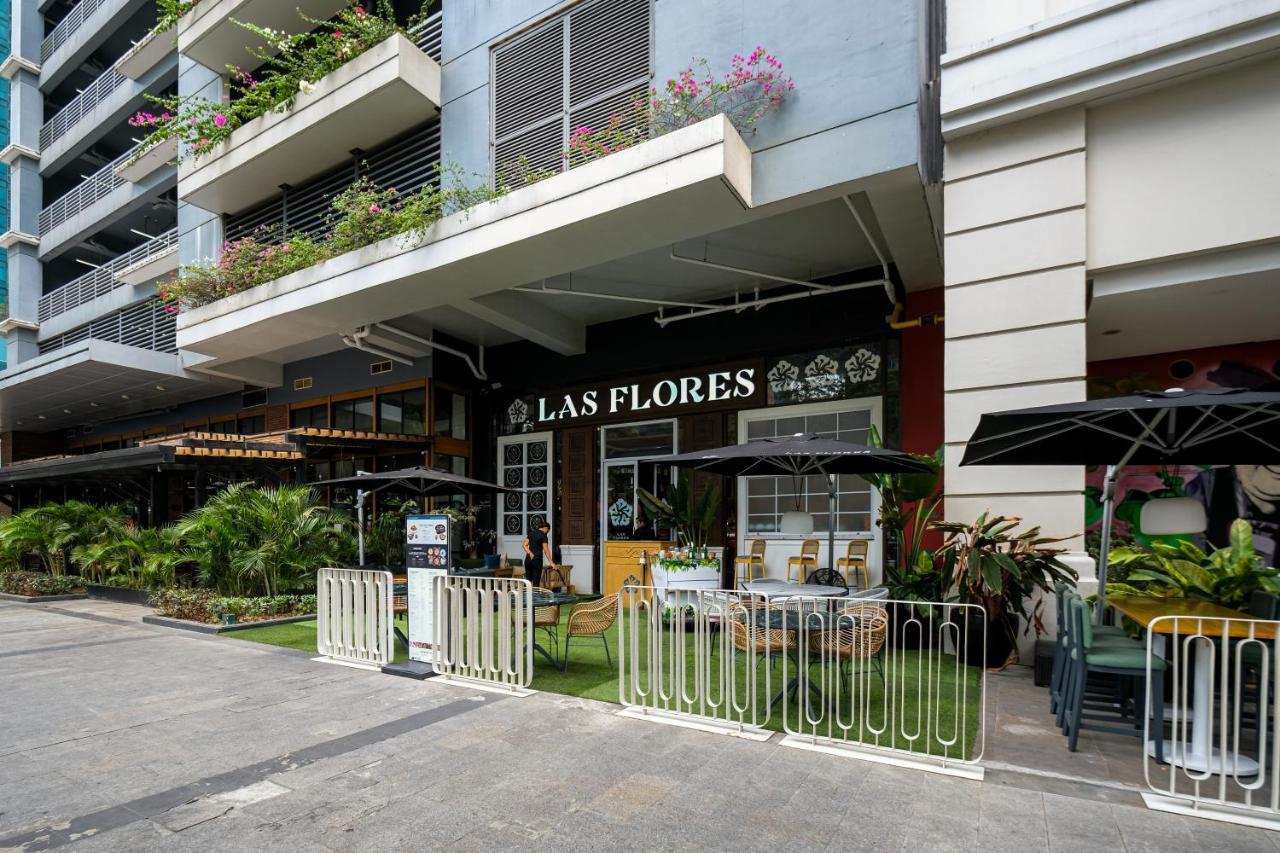 Cityscape View 2Br In Uptown Bgc W 200Mbps Wifi Taguig Buitenkant foto